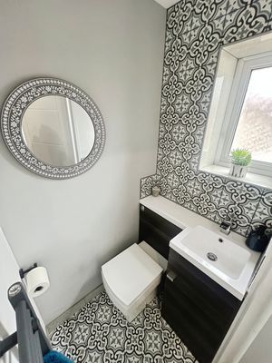 WC- click for photo gallery